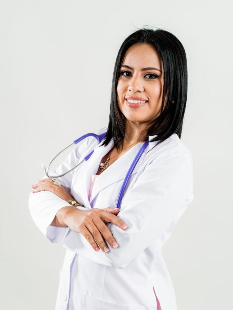 Dra Lidia Castillo, pediatra en Managua.